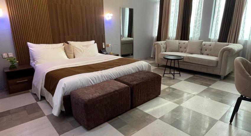 SHAPPHIRE STANDARD 102