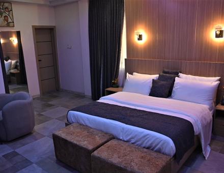 SHAPPHIRE STANDARD 104